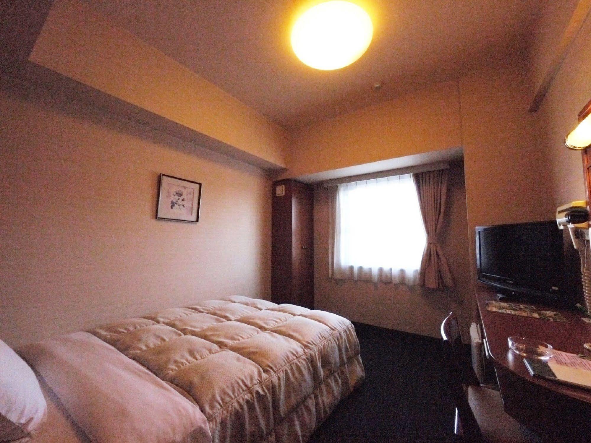 Hotel Route-Inn Сузука Екстериор снимка